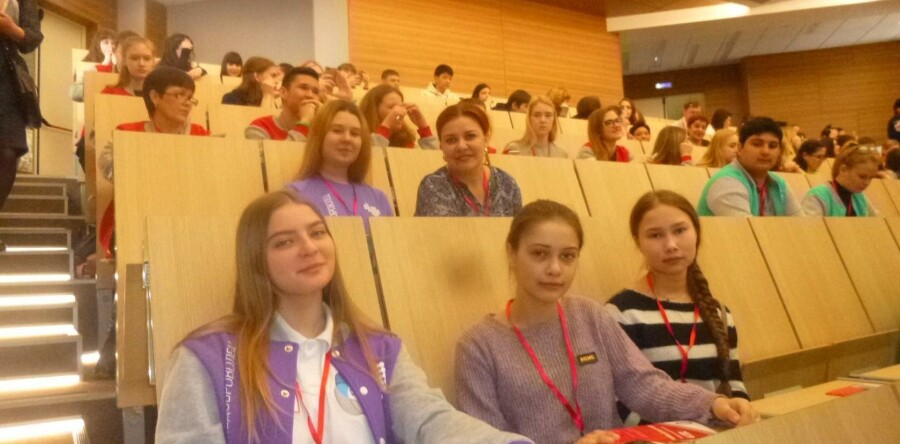 Школа волонтера